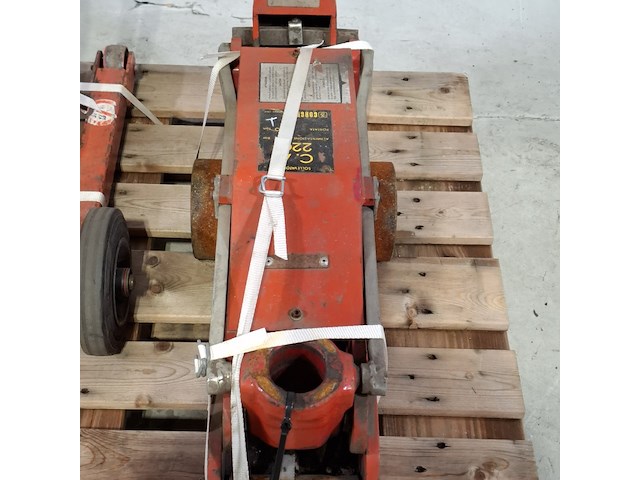 Handmatige stapelaar en garagekrik, o.a overtoom - afbeelding 5 van  12