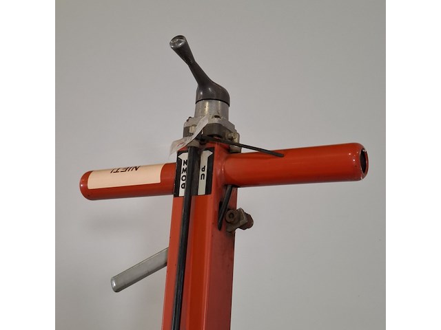 Handmatige stapelaar en garagekrik, o.a overtoom - afbeelding 6 van  12