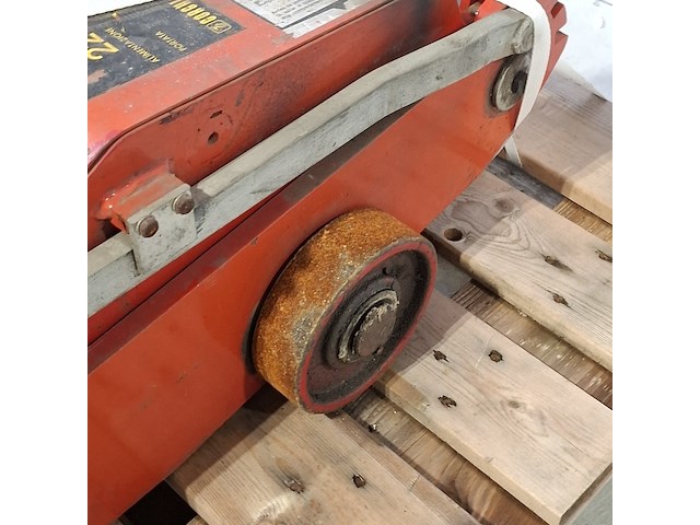 Handmatige stapelaar en garagekrik, o.a overtoom - afbeelding 8 van  12