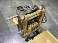 Handmatige wals-/persmachine met vermaler - afbeelding 5 van  7