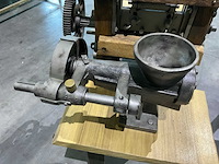 Handmatige wals-/persmachine met vermaler - afbeelding 7 van  7