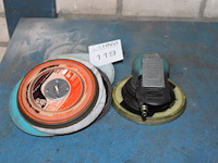 Handschuur- / polijstmachine dynagrade met diverse pads. - afbeelding 1 van  2