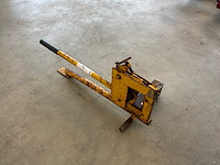 Handvorm steenknipper - afbeelding 2 van  4