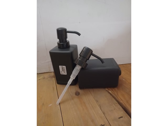 Handzeep pomje ikea zwart 500ml aantal 5 stuks. - afbeelding 7 van  7