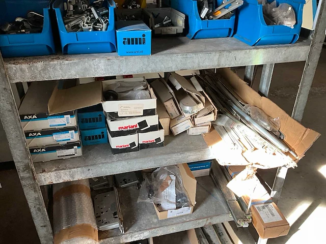 Hang- en sluitwerk - afbeelding 4 van  6