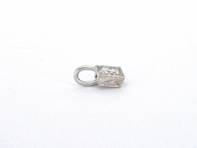 Hanger met briljant geslepen diamant in vierkante zetting - afbeelding 9 van  9
