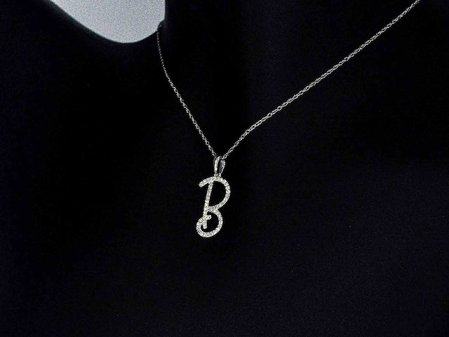 Hanger met echte natuurlijke diamanten in de letter b - afbeelding 6 van  6