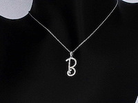 Hanger met echte natuurlijke diamanten in de letter b