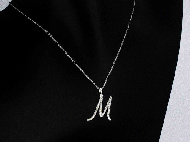 Hanger met natuurlijke diamanten in de letter m, excl. ketting - afbeelding 4 van  6