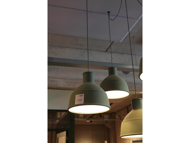 Hanglamp muuto unfold met 5 lichtpunten met rubberen kappen met doorsnede 31 cm. - afbeelding 3 van  3