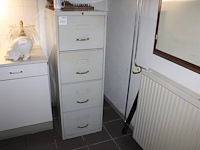 Hangmappenkast met 4 laden. afmeting 50 x 70 x 130 cm. - afbeelding 1 van  3