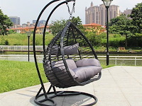 Hangstoel dubbel: 2 persoons 135 cm breed - hoogte 197 cm - zwart frame / grijze kussens - afbeelding 1 van  5