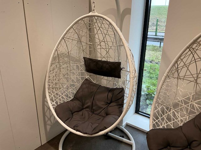 Hangstoel - afbeelding 2 van  4