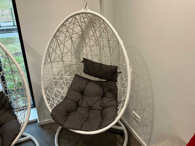 Hangstoel - afbeelding 2 van  4