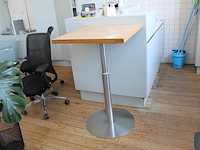 Hangtafel met houten blad. afmeting 70 x 70 x 112 cm. - afbeelding 1 van  3