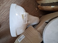 Hangtoilet met toiletbril, villeroy & boch, wit - afbeelding 4 van  9