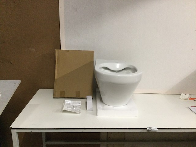 Hangtoilet met toiletzitting zonder spoelrand, aloni, tornado, wit - afbeelding 1 van  4