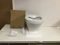 Hangtoilet met toiletzitting zonder spoelrand, aloni, tornado, wit - afbeelding 1 van  4