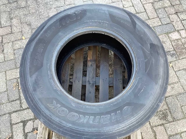 Hankook - band - afbeelding 2 van  4