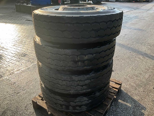 Hankook smart work amo9 13r22.5 vrachtwagenband (4x) - afbeelding 5 van  14