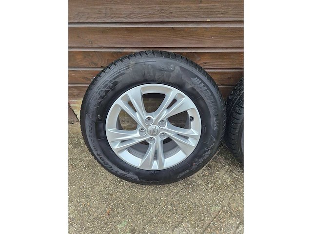 Hankook winter icept evo2 suv, opel grandland x (4x) - afbeelding 2 van  7