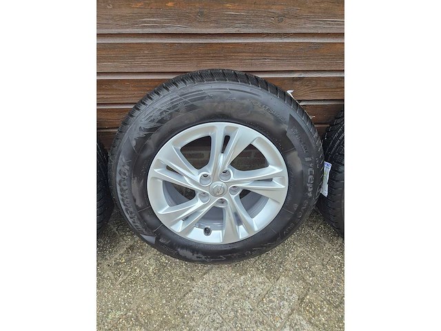 Hankook winter icept evo2 suv, opel grandland x (4x) - afbeelding 3 van  7