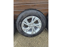 Hankook winter icept evo2 suv, opel grandland x (4x) - afbeelding 4 van  7