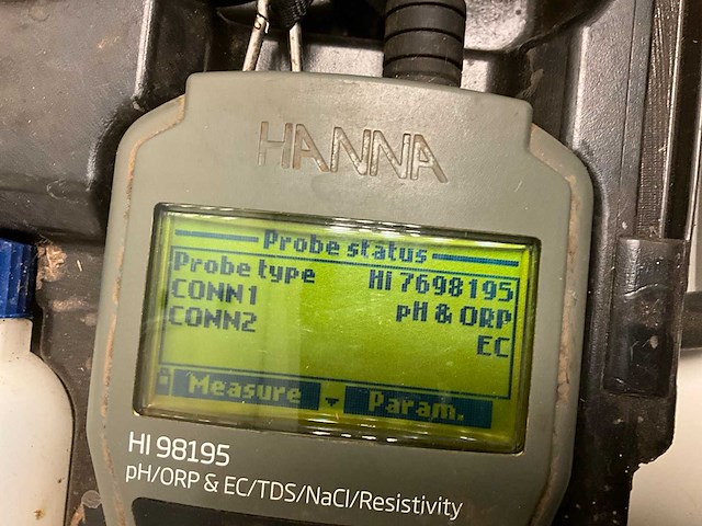 Hannah hi98195 veldmeter / ph ph, mv, orp, ec, resistiviteit, tds, saliniteit en temperatuur - afbeelding 2 van  5