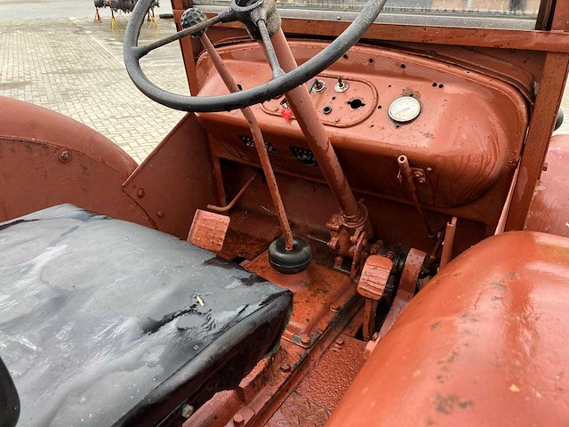 Hanomag - 1954 - r40 - tweewielaangedreven landbouwtractor - afbeelding 9 van  18