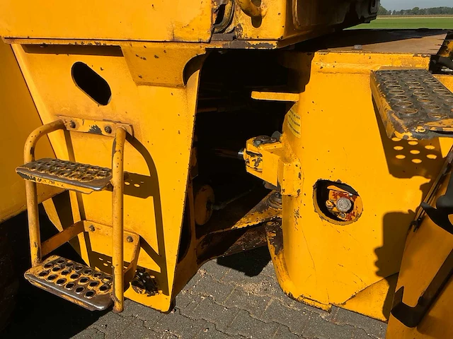Hanomag 44d knikgestuurde shovel - afbeelding 34 van  36