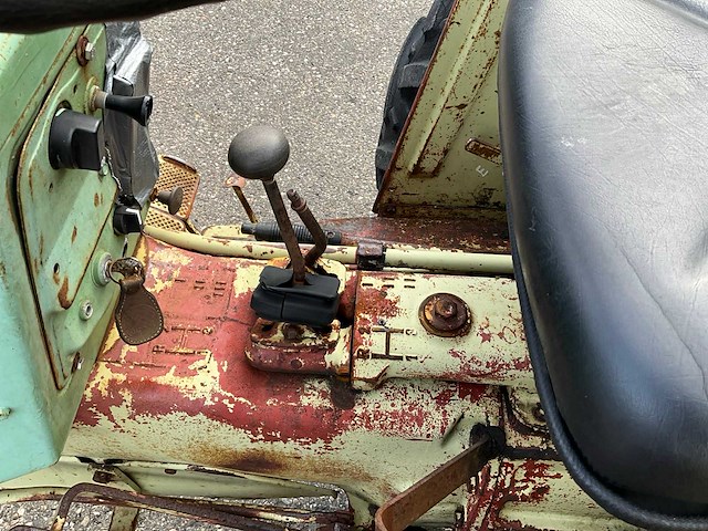 Hanomag granit 500e oldtimer tractor - afbeelding 10 van  20