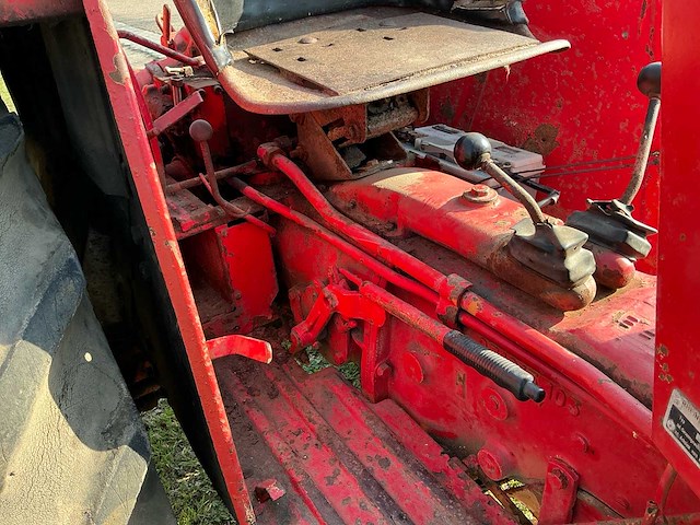 Hanomag granit 501e tweewielaangedreven landbouwtractor - afbeelding 5 van  16