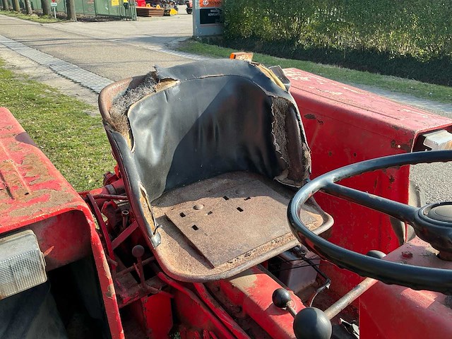 Hanomag granit 501e tweewielaangedreven landbouwtractor - afbeelding 6 van  16