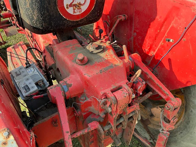 Hanomag granit 501e tweewielaangedreven landbouwtractor - afbeelding 9 van  16