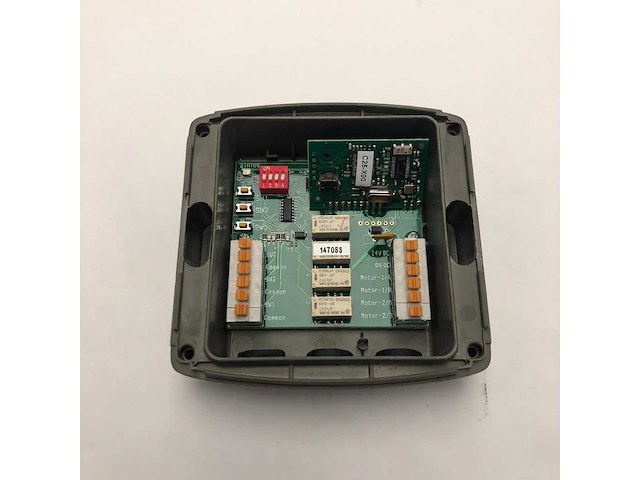 Hanse 675 / moody 40ds day/night controller - tbf3362 - afbeelding 4 van  4