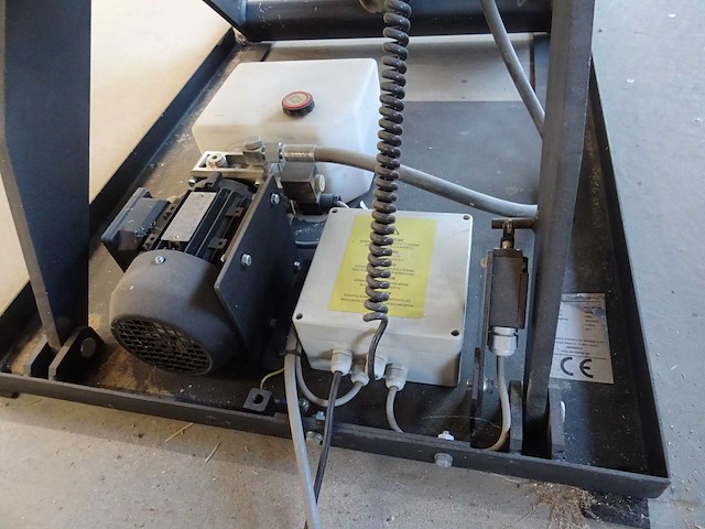 Hanselifter - hiw2.0eu-02 - schaarheftafel - afbeelding 3 van  5