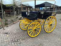 Hansen antieke derby dogcart