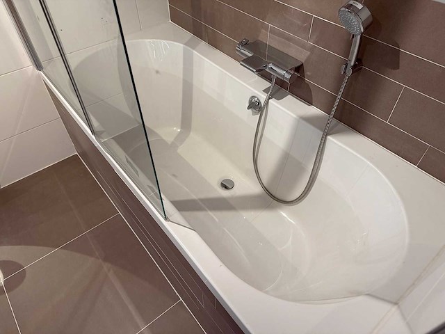 Hansgrohe - zitbad 180 x 80 cm - afbeelding 1 van  7