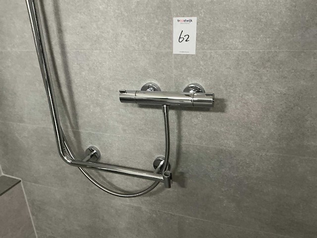 Hansgröhe ecostat doucheset met beugel en extra douche houder - afbeelding 1 van  4