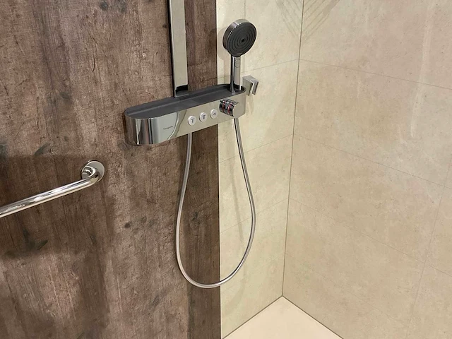 Hansgrohe pulsify showerpipe 2 jet thermostatische doucheset - afbeelding 2 van  4