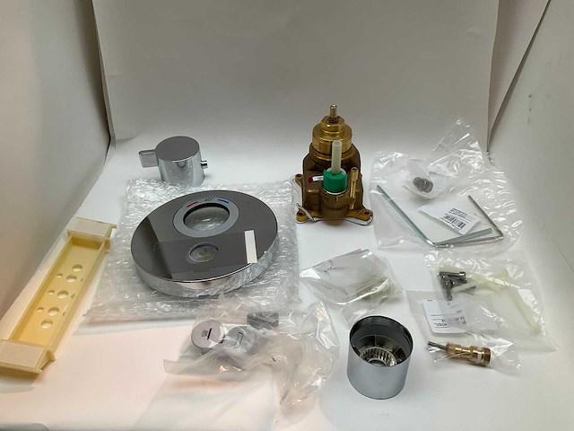 Hansgrohe showerselect 15742000 highflow thermostaat mengkraan afbouwdeel - afbeelding 2 van  6