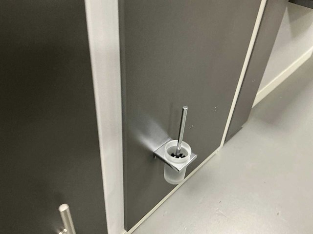 Hansgröhe / tiger douche en toilet garnituur - afbeelding 4 van  9