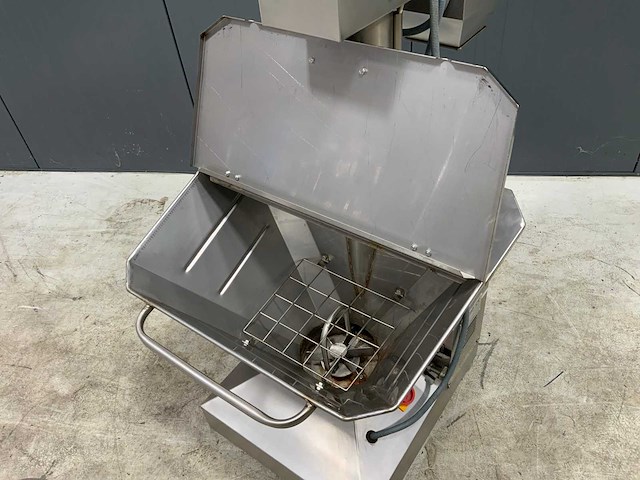 Hanssens opvoermolen verrijdbaar - afbeelding 3 van  7