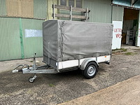 Hapert huifaanhangwagen