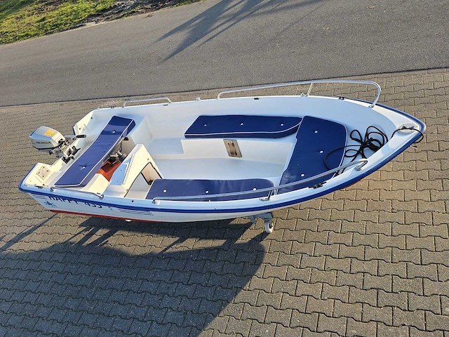 Happy 435 - consoleboot en visboot incl. honda 5 pk 4 takt buitenboordmotor - afbeelding 11 van  33