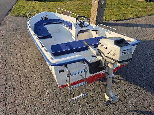 Happy 435 - consoleboot en visboot incl. honda 5 pk 4 takt buitenboordmotor - afbeelding 13 van  33