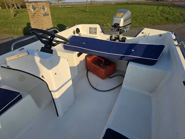 Happy 435 - consoleboot en visboot incl. honda 5 pk 4 takt buitenboordmotor - afbeelding 20 van  33