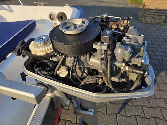 Happy 435 - consoleboot en visboot incl. honda 5 pk 4 takt buitenboordmotor - afbeelding 30 van  33