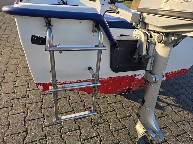 Happy 435 - consoleboot en visboot incl. honda 5 pk 4 takt buitenboordmotor - afbeelding 3 van  4