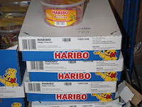 Happy peaches haribo in 4 overdozen met 6 emmers a 150 stuks. tht 8-2026. - afbeelding 2 van  2